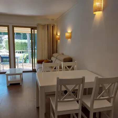 T2 Avec Piscine Et Acces Prive A La Sanary-sur-Mer