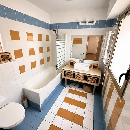 T2 Avec Piscine Et Acces Prive A La Апартаменты *